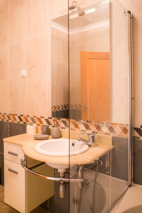 A07 - Seaview And Pool Luxury Apartment ลากอส ภายนอก รูปภาพ